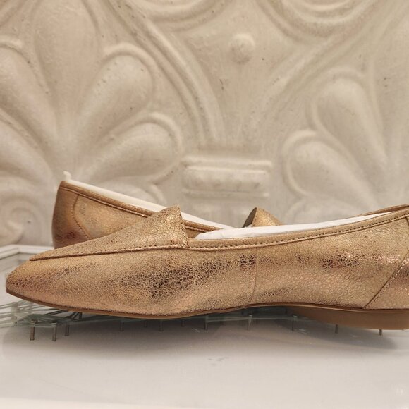 Donald Pliner Bronze Leather Flats. NIB. Size 6 - Picture 5 of 9